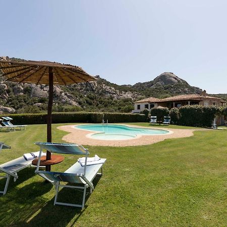 Villa Iris With Pool 巴哈撒丁岛 外观 照片