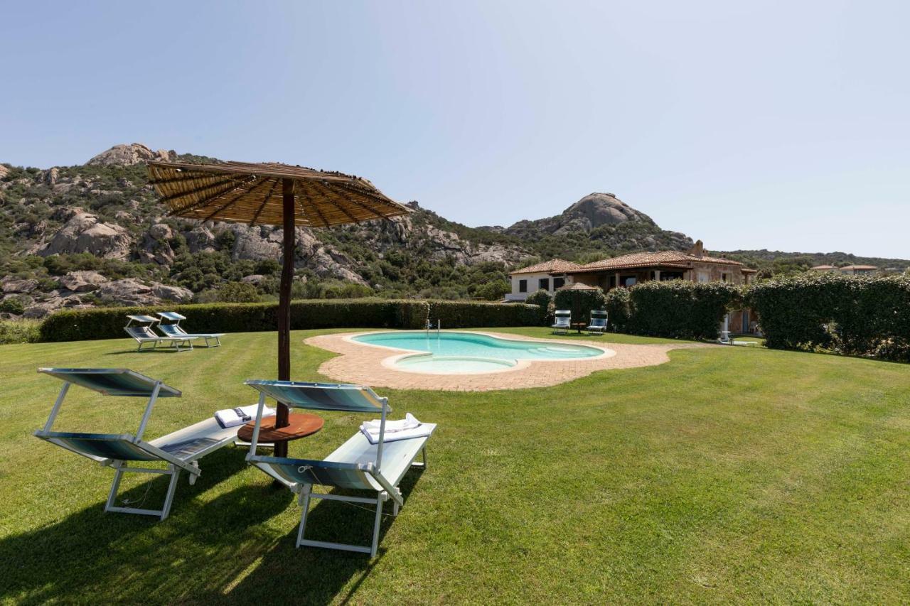 Villa Iris With Pool 巴哈撒丁岛 外观 照片